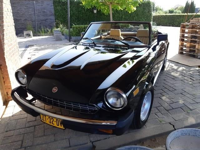 Fiat 2.0 Spider 1981 88.500 mijl, 1025 kg, 1995 cc, 4 cilinders, Cabriolet