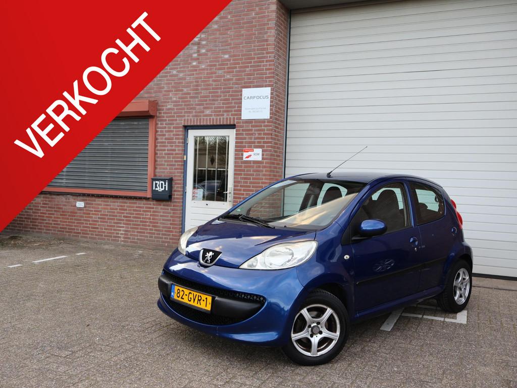 Peugeot 107 1.0-12V XS NAP 3e eigenaar APK, Voorwielaandrijving, Elektrische ramen, Stof, Gebruikt