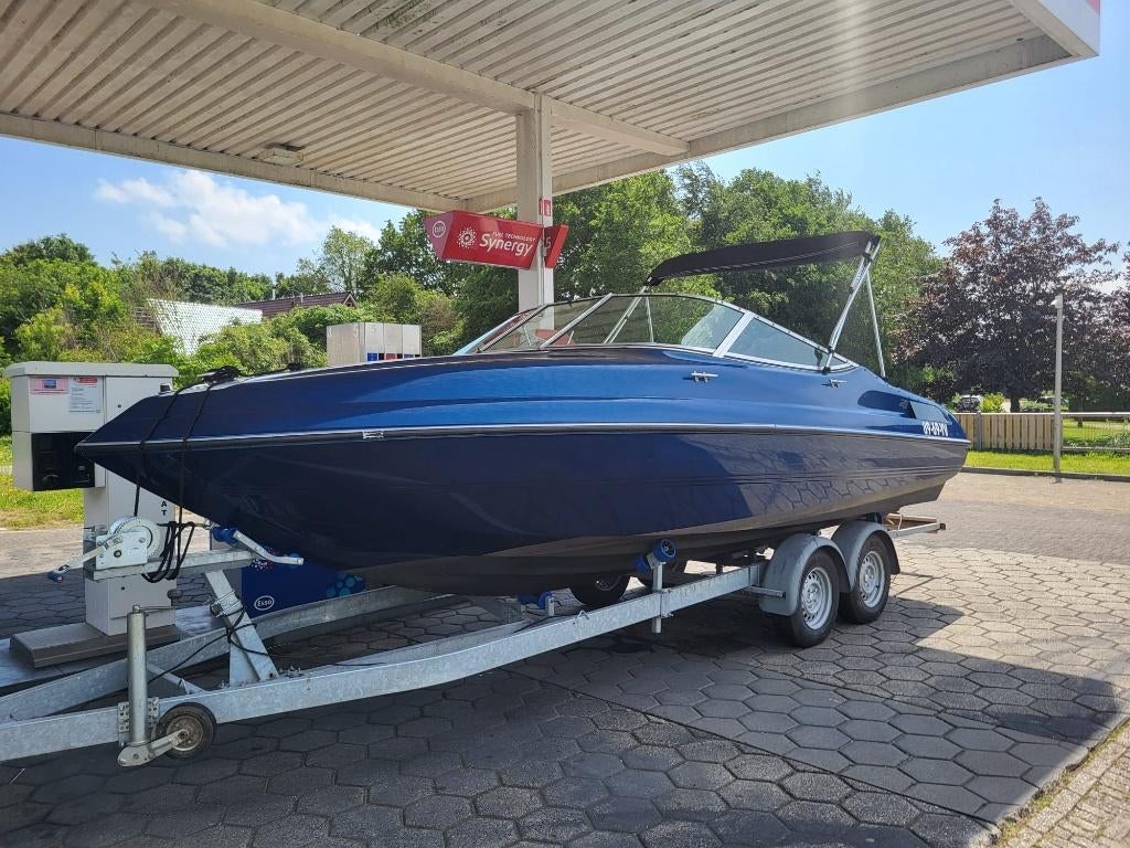 Larson Cuddy 6-Cilinder Mercruiser, Watersport en Boten, Ophalen, Gebruikt, Binnenboordmotor, 6 meter of meer