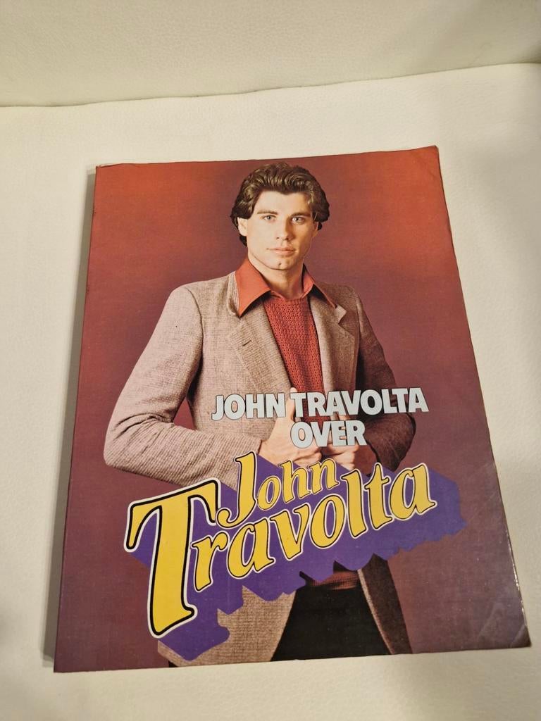 John Travolta Over John Travolta - Boek Suzanne Munshower, Boeken, Ophalen of Verzenden, Gelezen, Suzanne Munshower, Personen