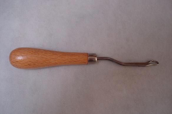 Nieuwe originele smyrna haaknaald om kleed tapijt te knopen, Hobby en Vrije tijd, Breien en Haken, Nieuw, Haken, Naald, Ophalen of Verzenden