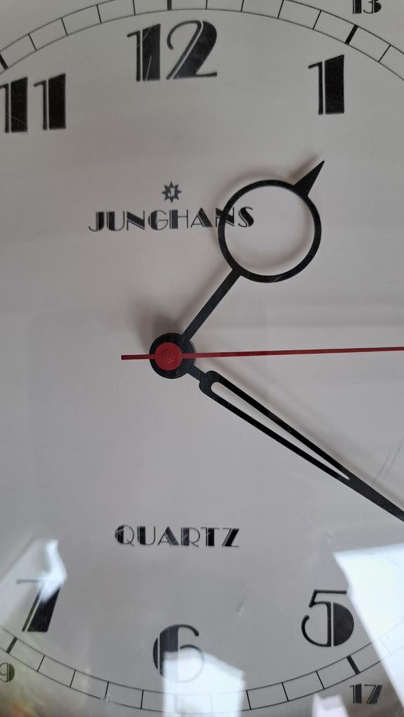 Vintage klok Junghans, Huis en Inrichting, Woonaccessoires | Klokken, Ophalen of Verzenden, Zo goed als nieuw, Wandklok