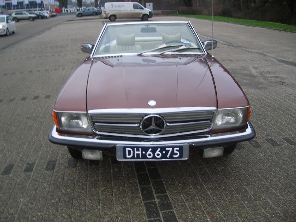Mercedes-Benz SL 3.5 350 SL 1972 BRUIN METALLIC, Auto's, Mercedes-Benz, Automaat, Achterwielaandrijving, Leder, Geïmporteerd