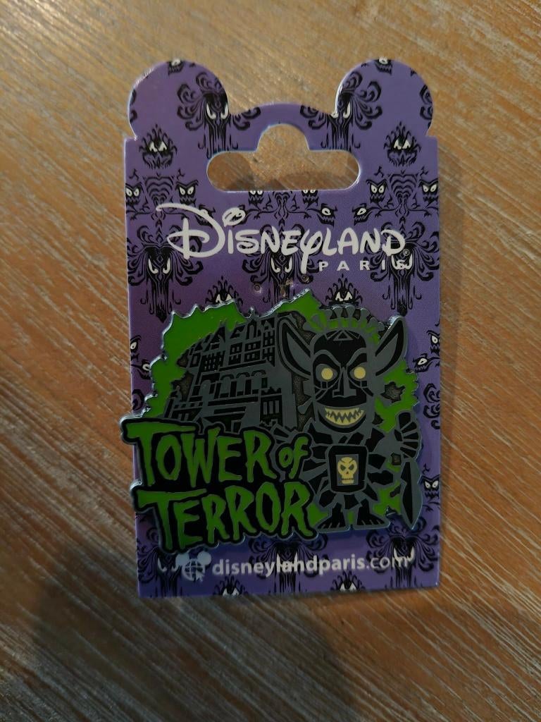 disney pin tower of terror, Verzamelen, Disney, Ophalen of Verzenden, Overige figuren, Zo goed als nieuw, Beeldje of Figuurtje