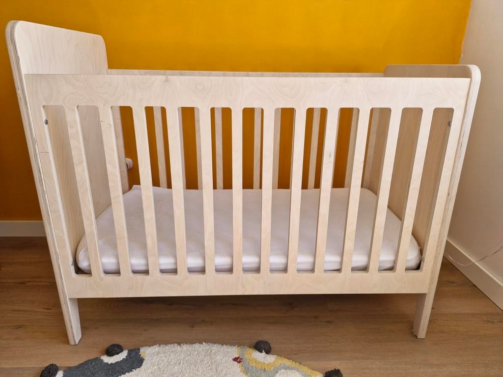 Ledikant kidsmill liv, Kinderen en Baby's, Ophalen, Zo goed als nieuw, Jongetje of Meisje