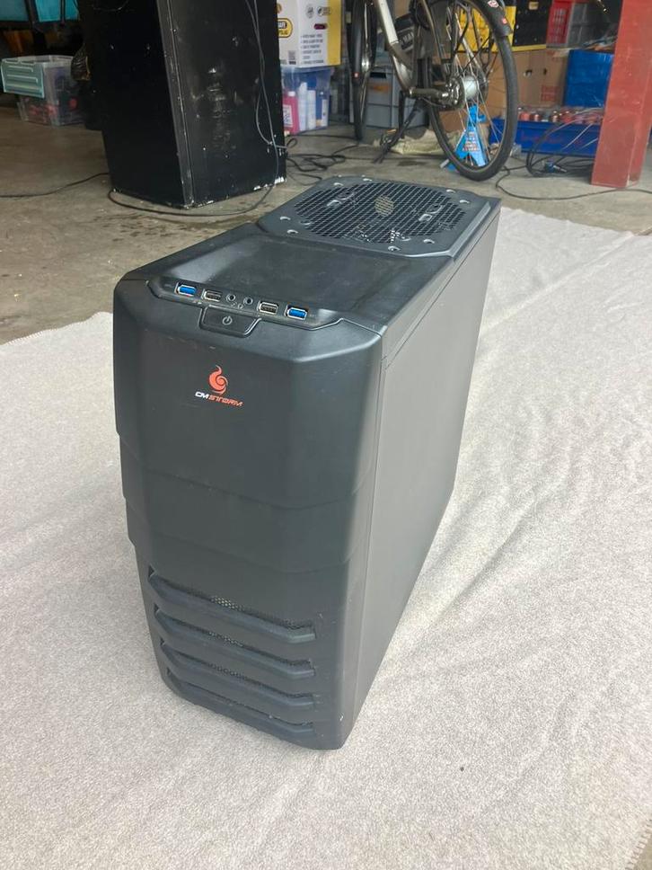 Gaming PC Desktop. Met Sapphire videokaart. Voor onderdelen, Computers en Software, Desktop Pc's, Gebruikt, Onbekend, HDD, 8 GB