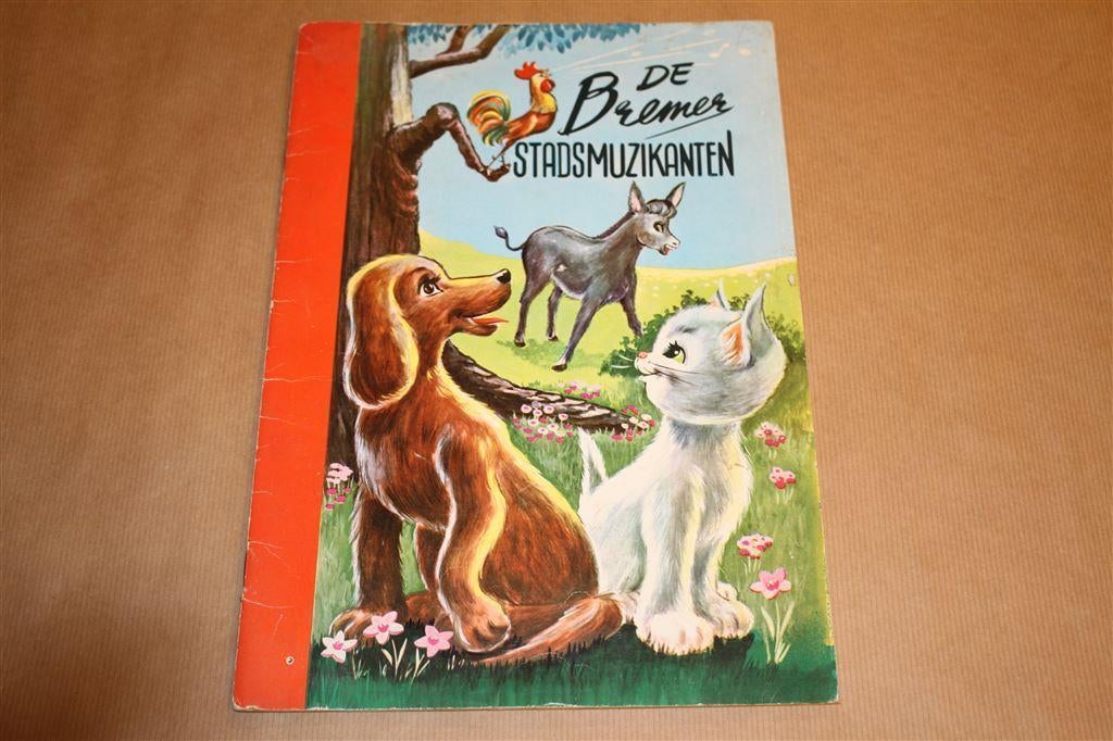 Prentenboek - De Bremer Stadsmuzikanten - Circa 1960, Boeken, Ophalen of Verzenden, Gelezen
