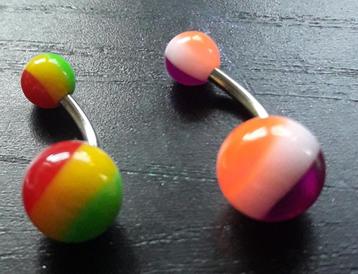 Diverse layered balls navelpiercings (banana bells) beschikbaar voor biedingen