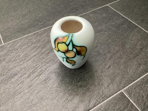 Flora Gouda vaasje., Antiek en Kunst, Antiek | Vazen, Ophalen of Verzenden