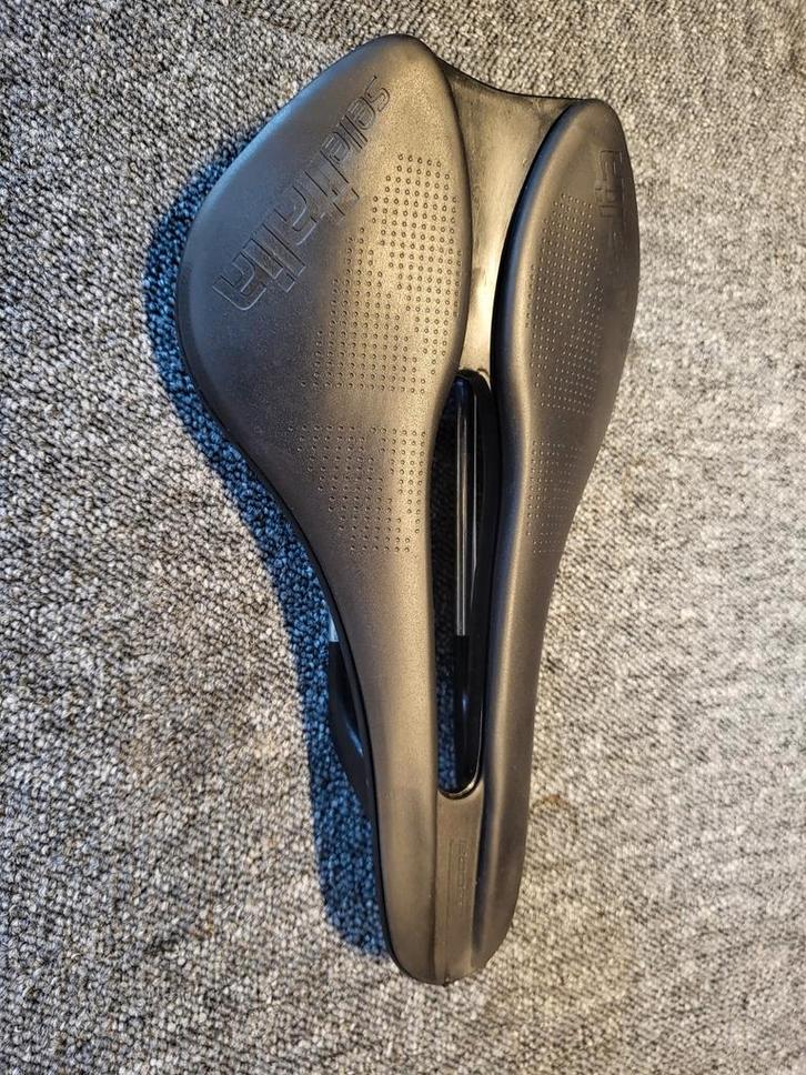 Selle Italia Boost zadel 145mm breed. Nieuw!, Fietsen en Brommers, Fietsonderdelen, Nieuw, Racefiets, Zadel, Ophalen of Verzenden