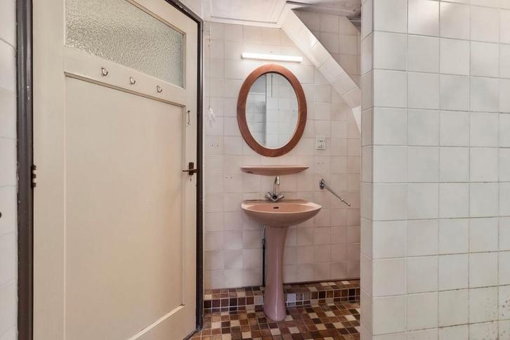 Retro Zalmroze Wasbak met Zuil & Planchet, Huis en Inrichting, Badkamer | Badkamermeubels, Gebruikt, Wasbak of Wastafel, Minder dan 100 cm