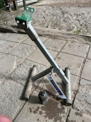 Hoefstandaard, paard, bekappen, hoef, hoefverzorging diy beschikbaar voor biedingen