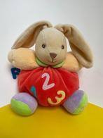 3557 kaloo konijn konijntje 123 op buik, Ophalen of Verzenden, Zo goed als nieuw, Konijn
