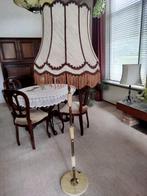 Antieke staande lamp, Ophalen