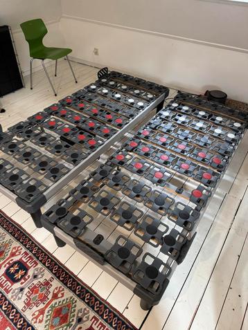 2x Tempur Schotelbodems Elektrisch beschikbaar voor biedingen