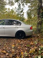 BMW 3-Serie 2.0 I 320 125KW AUT 2009 Grijs, Automaat, 4 cilinders, Origineel Nederlands, 1375 kg