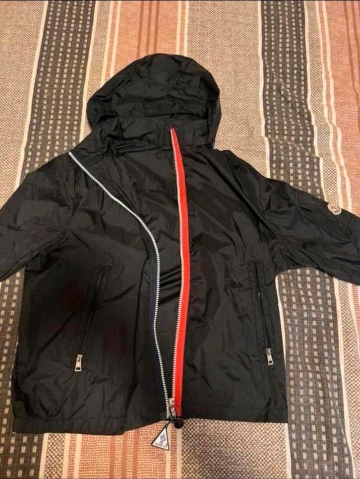 Nette Moncler Windbreaker M, Kleding | Heren, Jassen | Zomer, Zo goed als nieuw, Maat 48/50 (M), Zwart, Ophalen of Verzenden