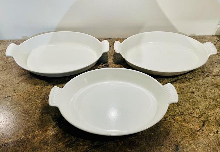3 grote ovenschalen Le Creuset mt 32, geëmailleerd gietijzer, Huis en Inrichting, Keuken | Potten en Pannen, Zo goed als nieuw