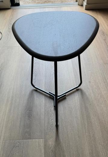 Leolux Pode Tripod Bijzettafel Eiken Pinegrey beschikbaar voor biedingen