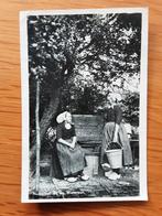 Ansichtkaart Nunspeet,  bij de waterput,  1946, Verzamelen, Ansichtkaarten | Nederland, Ophalen of Verzenden, 1940 tot 1960, Gelderland