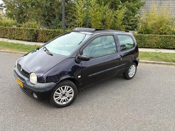 Renault Twingo 1.2 Kenzo Airco|PANO|APK beschikbaar voor biedingen