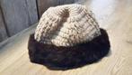 Muts met echt bont in topstaat! Valt als maat 52-55cm, Ophalen of Verzenden, Zo goed als nieuw, 55 cm (S, 6⅞ inch) of minder