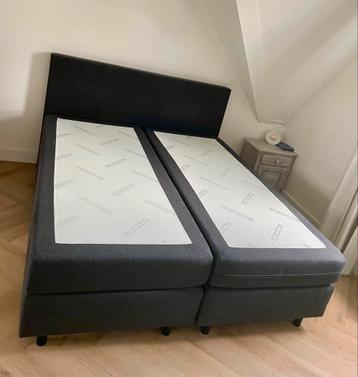 Boxspring 180x200cm donkergrijs beschikbaar voor biedingen