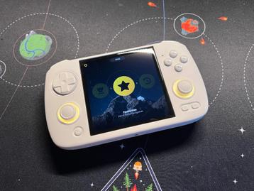 Anbernic RG CubeXX retrohandheld beschikbaar voor biedingen