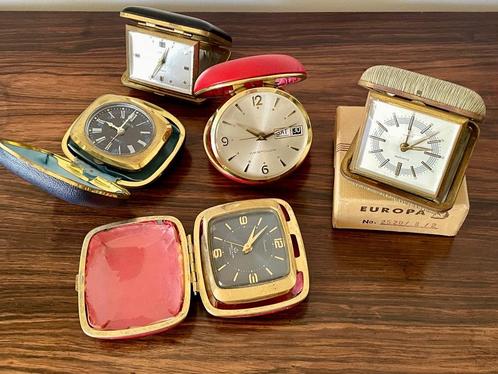 Vintage jaren 60-70 reisklokken reiswekkers (niet werkend), Antiek en Kunst, Antiek | Klokken, Ophalen of Verzenden