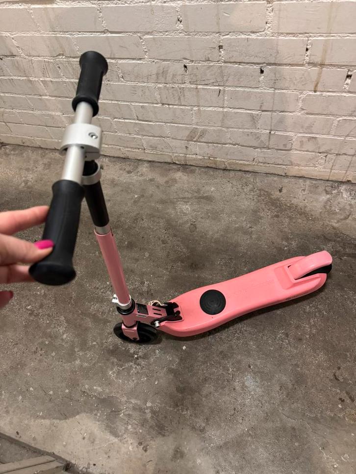 Denver SCK-5310 elektrische roze step, Fietsen en Brommers, Steps, Zo goed als nieuw, Gewone step, Ophalen