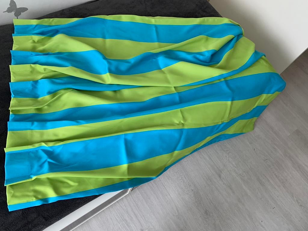 Gordijnen verduisterend gratis, Ophalen of Verzenden, Zo goed als nieuw, 150 tot 200 cm