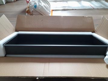 Nieuw in doos Inbouwnis mat Zwart 90x30x10 badkamer tip beschikbaar voor biedingen