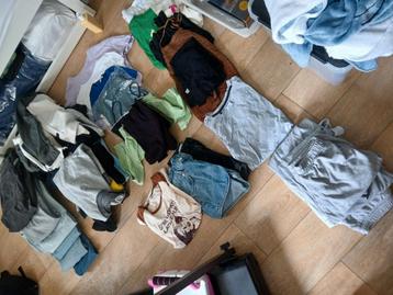 grote verzameling dameskleding maat 34 beschikbaar voor biedingen
