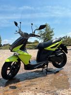 Scooter Kymco New Super 8r 2023 groen, Fietsen en Brommers, Ophalen, Maximaal 45 km/u, Zo goed als nieuw, Benzine