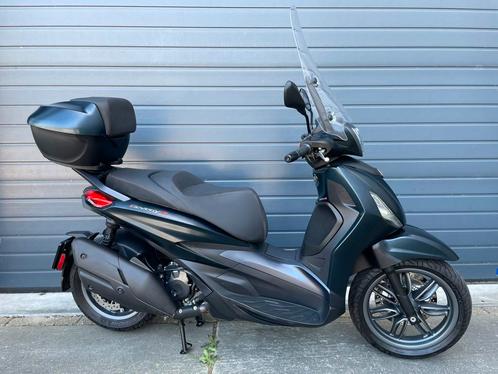 Piaggio Beverly 400 hpe Sport: 2022, Topkoffer, ZGAN, Matbla, Motoren, Motoren | Piaggio, Bedrijf, Scooter, 12 t/m 35 kW, 1 cilinder