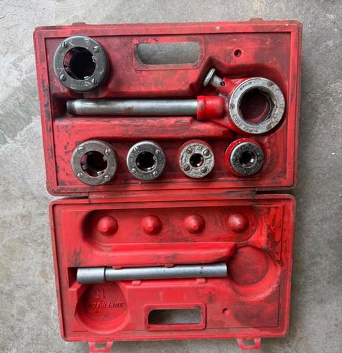 Super-Ego Draadsnijset BSPT - Made in Spain, Doe-het-zelf en Verbouw, Gereedschap | Handgereedschap, Gebruikt, Ophalen of Verzenden