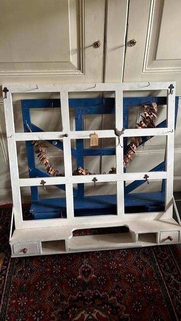 Keukenrek vintage hout beschikbaar voor biedingen