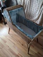 babywiegje, rotan (min. 80 jaar oud), Ophalen of Verzenden, Gebruikt, Wieg