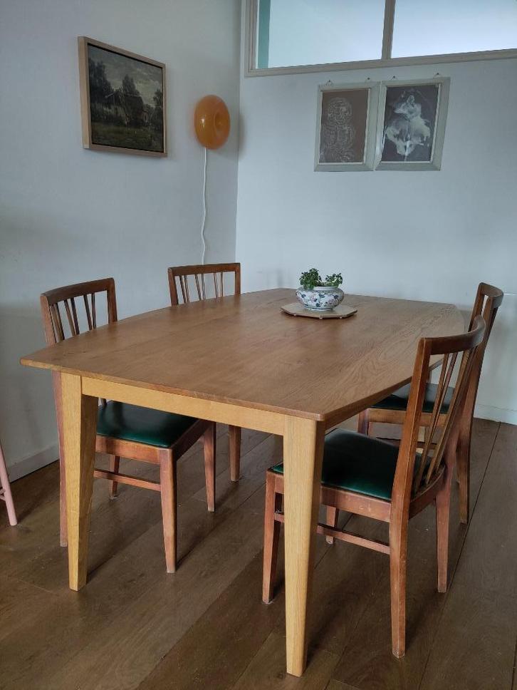 Massief eikenhouten eettafel - 6-8 pers. van meubelmaker, Huis en Inrichting, Tafels | Eettafels, Zo goed als nieuw, 100 tot 150 cm