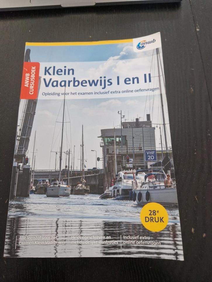 Eelco Piena - ANWB Cursusboek Klein Vaarbewijs I en II, Boeken, Sportboeken, Zo goed als nieuw, Watersport en Hengelsport, Ophalen of Verzenden