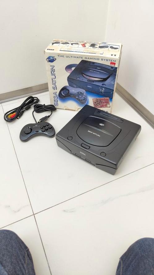 Sega Saturn Nieuw Ongebruikt Compleet USA, Spelcomputers en Games, Spelcomputers | Sega, Nieuw, Saturn of Dreamcast, Met 1 controller