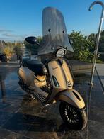 Vespa Sprint • Custom Matte Shiny Gold • Full Black Pack •, Fietsen en Brommers, Scooters | Vespa, Ophalen, Overige modellen, Maximaal 45 km/u