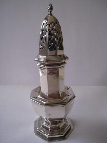 ZILVER - ZILVEREN STROOIER ENGELAND 1e GEH.  UIT 1834. beschikbaar voor biedingen