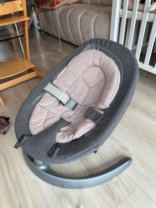 Nuna leaf, Kinderen en Baby's, Wipstoeltjes, Gebruikt, Schommelstoel, Overige merken, Met gordel(s) of riempje(s), Ophalen