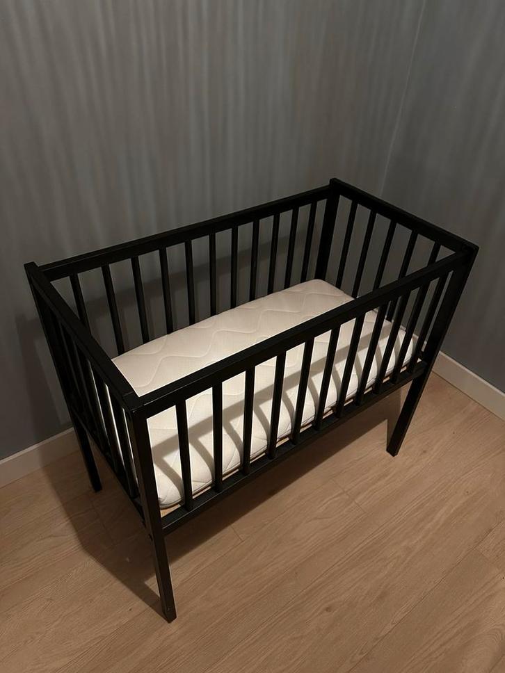 Prenatal kinderwieg model Charlie inclusief ABZ wiegmatras, Kinderen en Baby's, Babywiegjes en Ledikanten, Zo goed als nieuw, Wieg