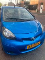 Toyota Aygo 1.0 12V Vvt-i 5DRS 2010 Blauw, Origineel Nederlands, Te koop, 788 kg, Benzine