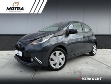 Toyota Aygo 1.0 VVT-i x-play | Navigatie | Airco | Camera |  beschikbaar voor biedingen