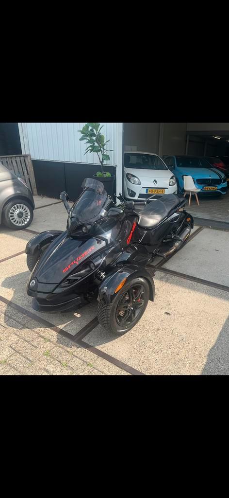 canam spyder zo goed als nieuw automaat 2010 gordel zwart, Motoren, Quads en Trikes, meer dan 35 kW, 2 cilinders, Ophalen