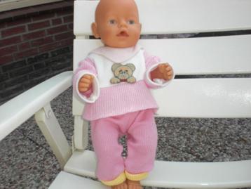 baby born kleertjes €5 per foto beschikbaar voor biedingen