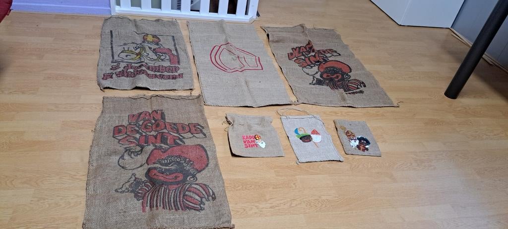 6 jute zakken voor Sinterklaas kadootjes., Ophalen of Verzenden, Zo goed als nieuw